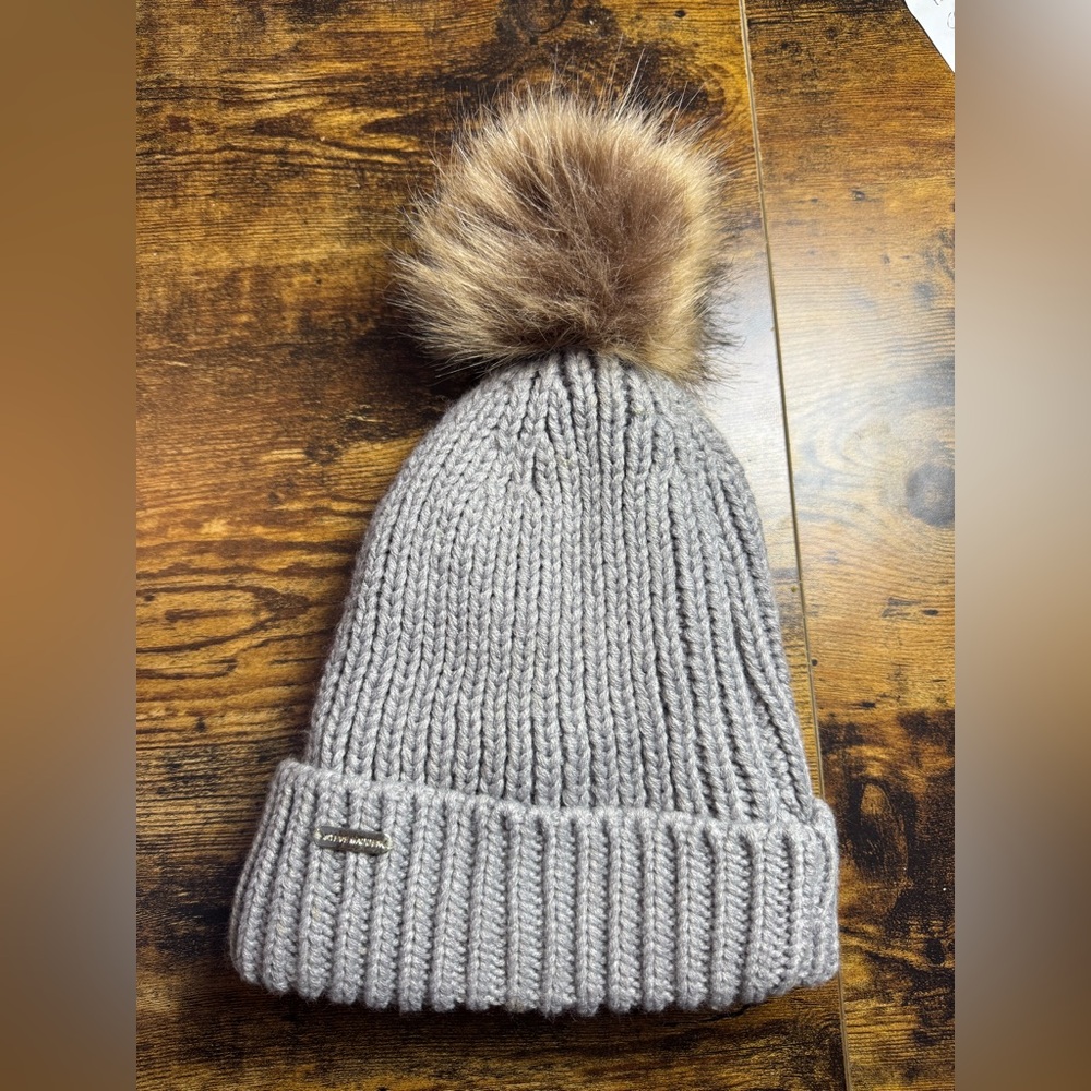 Steve Madden Gray Textured Knit Accessory